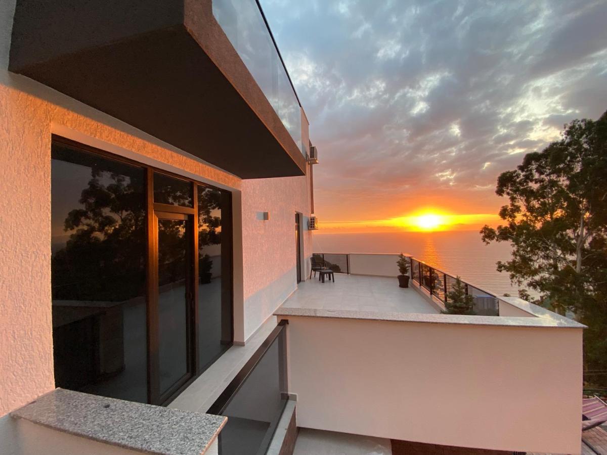 Villa Deluxe Квариати Экстерьер фото